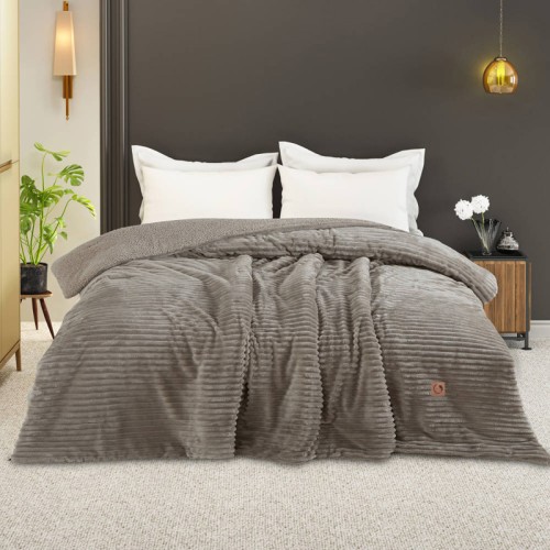 Κουβερτοπάπλωμα Υπέρδιπλο (220x240) Ζακάρ Flannel Borea Adeline Μπεζ