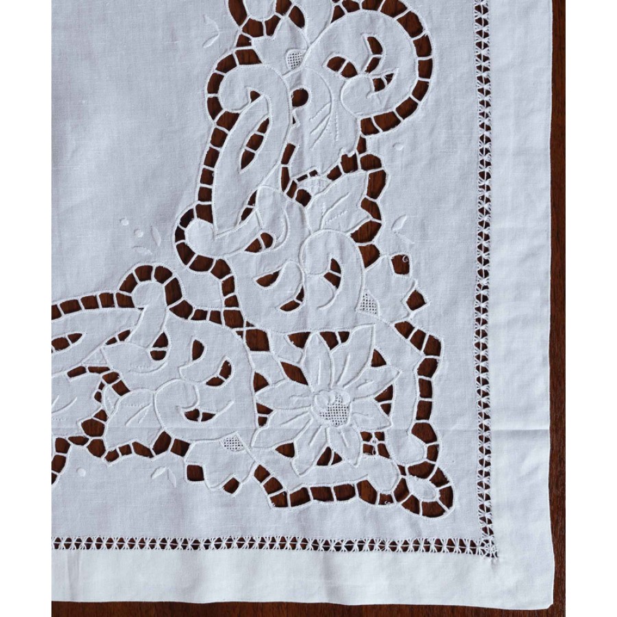 Τραπεζοκαρέ (140x140) λινό χειροποίητο Newhome Skiros 412 λευκό