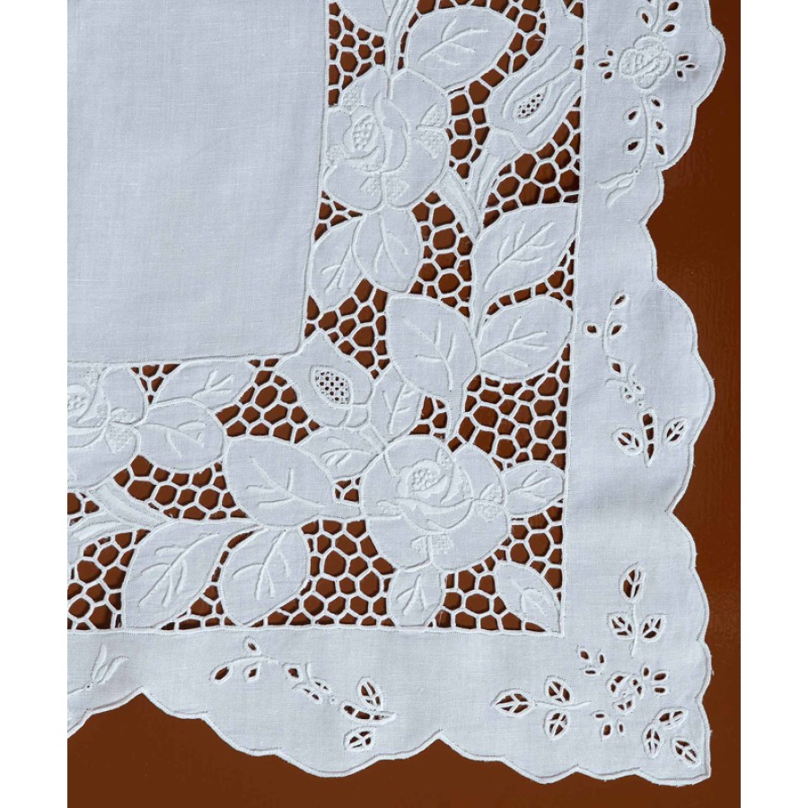 Τραπεζοκαρέ (140x140) χειροποίητο κοφτό λινό Newhome Skiros 611 λευκό