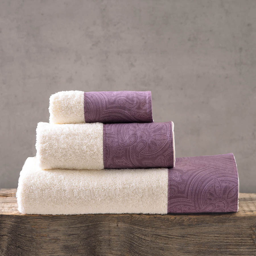 Σετ Πετσέτες 3 τεμαχίων (Χειρός | Προσώπου |Λουτρού) με φάσα Rythmos Charisma Εκρού-Μωβ Σε Κουτί