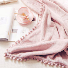 Κουβέρτες με μικρό Πον Πον Newhome Megeve Small Ροζ